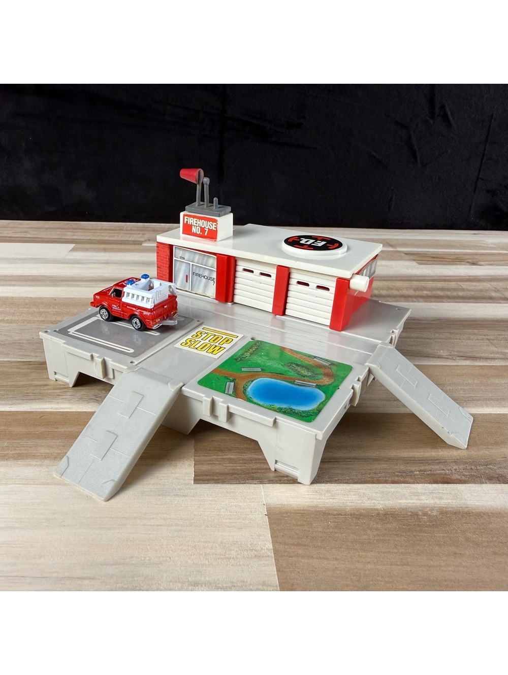 Micro Machines Galoob Firehouse No. 7 Travel City Playset Vintage